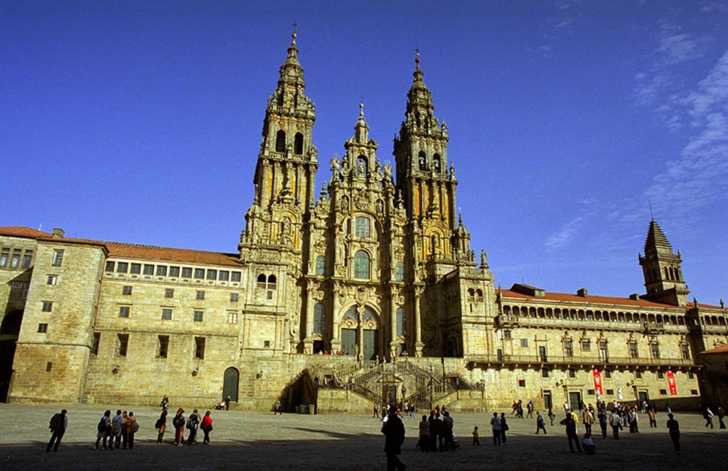 Vm Apartamentos Turisticos Santiago de Compostela Exterior photo